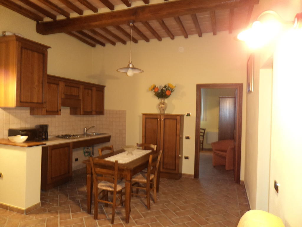Agriturismo Collodi Guest House Montalcino Phòng bức ảnh